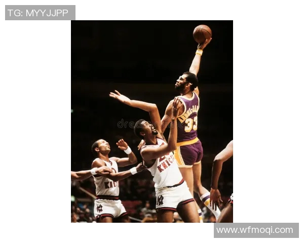 天勾技术如何颠覆篮球格局卡里姆阿卜杜尔贾巴尔的传奇之路