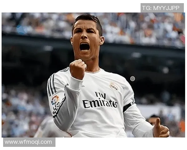 20位足球明星与伴侣的爱情故事揭示了运动员背后的温暖与支持