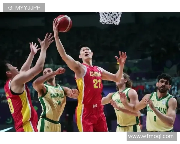 中国男篮迎战黑山男篮全力争胜展现团队实力与拼搏精神