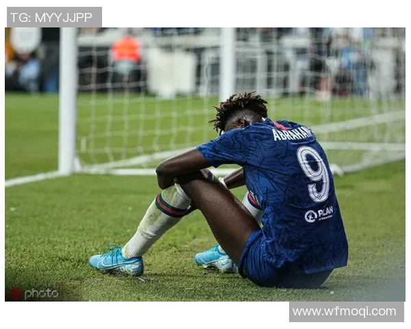 白人足球明星因种族歧视言论引发社会广泛争议与反思 白人足球明星因种族歧视言论引发社会广泛争议与反思